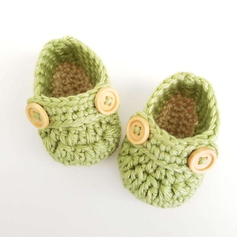 Crochet Baby Booties with Buttons Sage Green - Picture 1 of 3